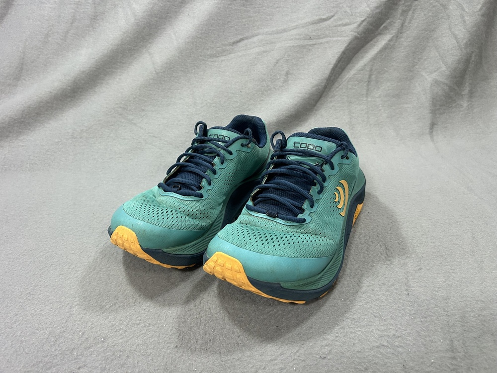 Topo Athletic Ultraventure 3 Shoes Womens Size 9 Green Trail Running Vibram